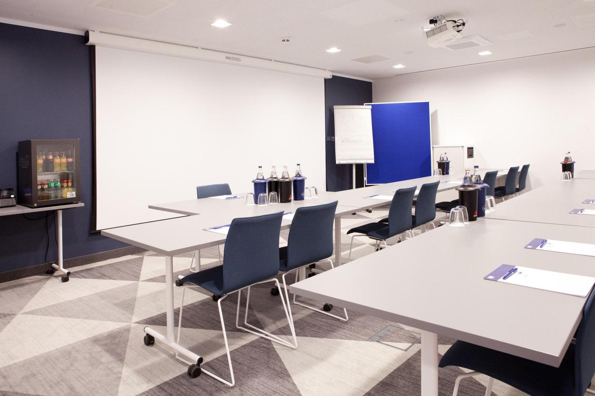 Holiday Inn Express Fuerth By Ihg Bagian luar foto